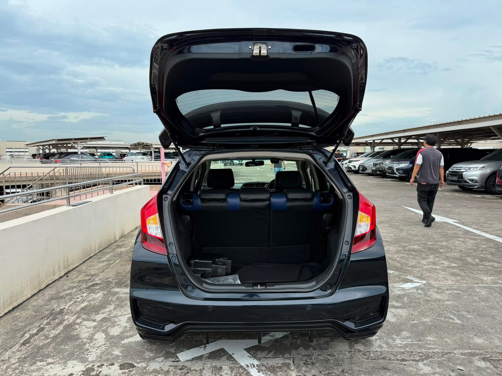 Honda Fit 1.3 GF photo 9